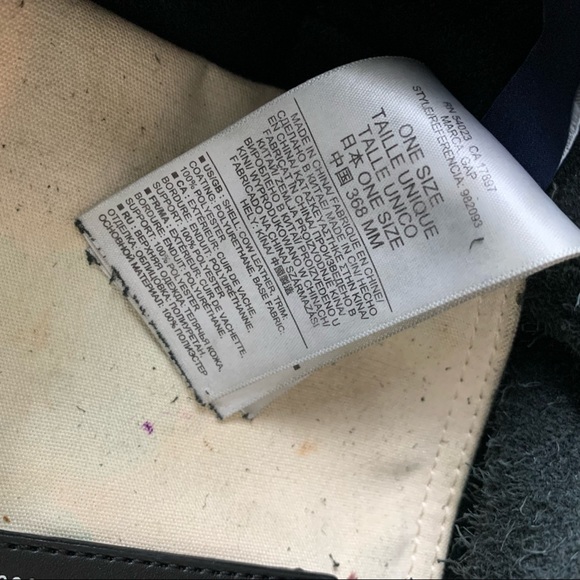 GAP Black Leather Mid-sized Crossbody Bag - Picture 9 of 9